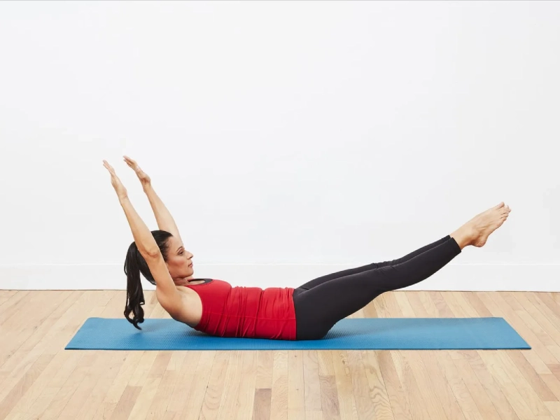 Benefits of the Double Leg Stretch exercise.
