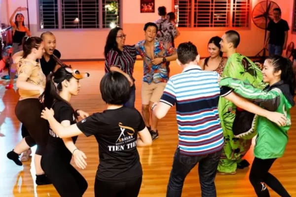 Learn ballroom dancing at XSalsa – Salsa Dance School.