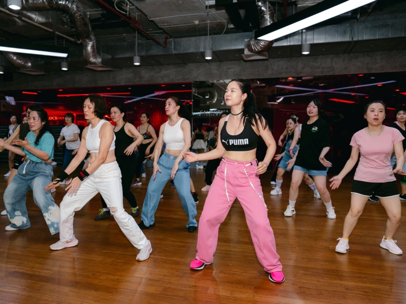 California Fitness & Yoga – A modern dance training center in Hanoi.