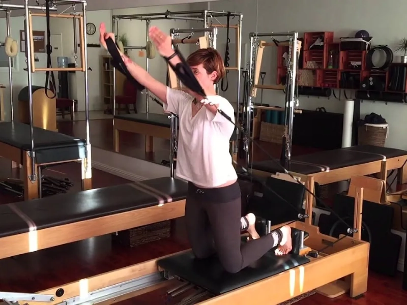How to perform the Arm Circles on the Reformer exercise.