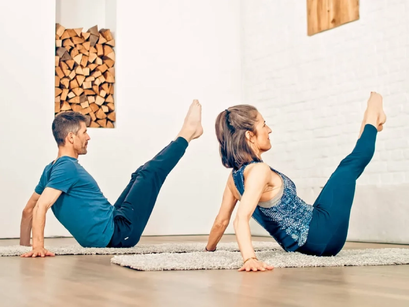 Hip Twist is an abbreviation for the exercise Hip Twist with Stretched Arms.