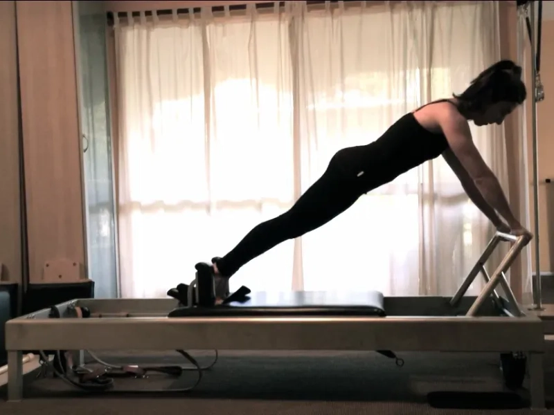 Incorrect posture when performing long stretches on the reformer machine is one of the most common mistakes.