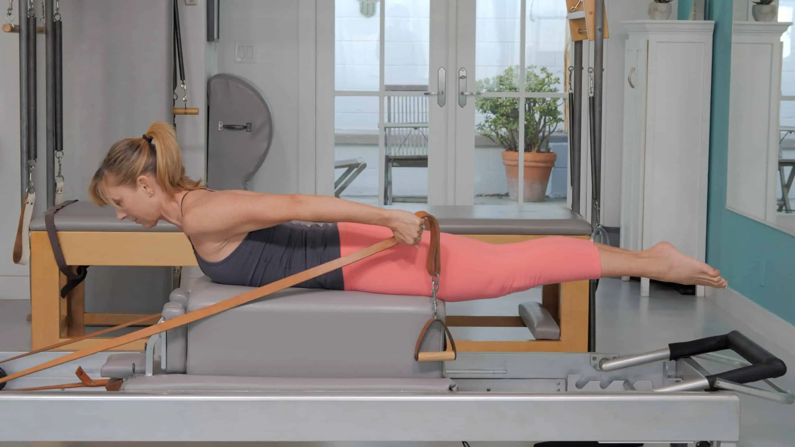 Benefits of the Pull Straps exercise on the Reformer.