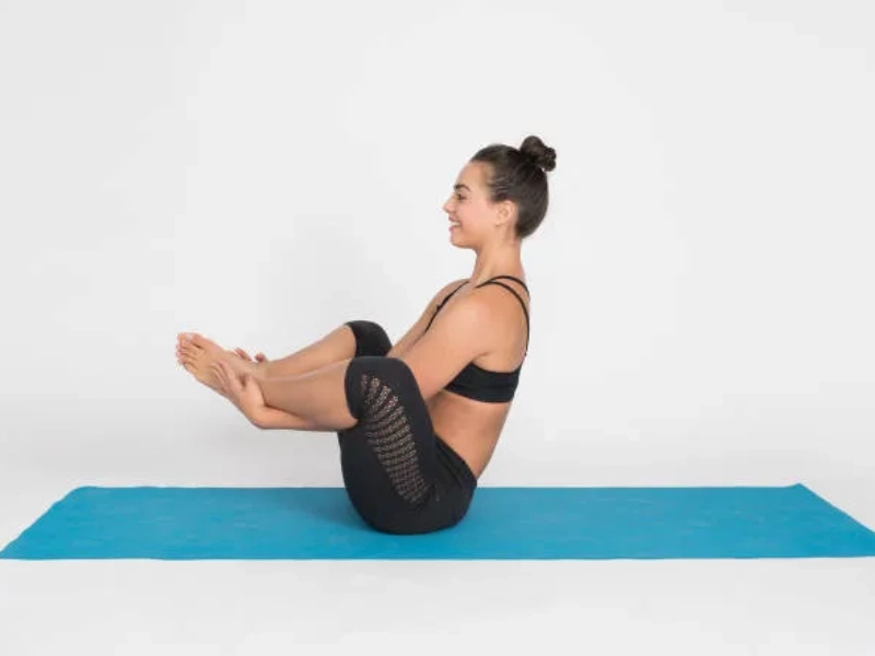 Detailed instructions on how to perform the Pilates Seal exercise.