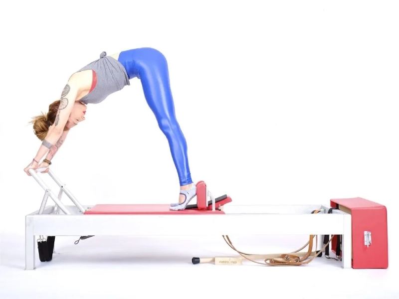 Common mistakes and how to fix them when performing the Up Stretch exercise.