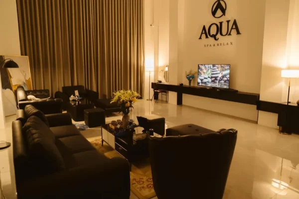 Aqua Spa.